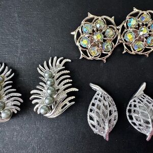 Sarah Coventry Vintage Gold Clip on earrings Earrings Set